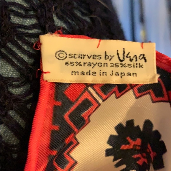 VERA Vintage Paisley Silk Blend Scarf - Picture 3 of 4